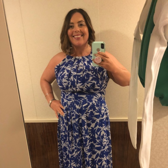 Meet your Posher, Crystal - Picture 2 of 3